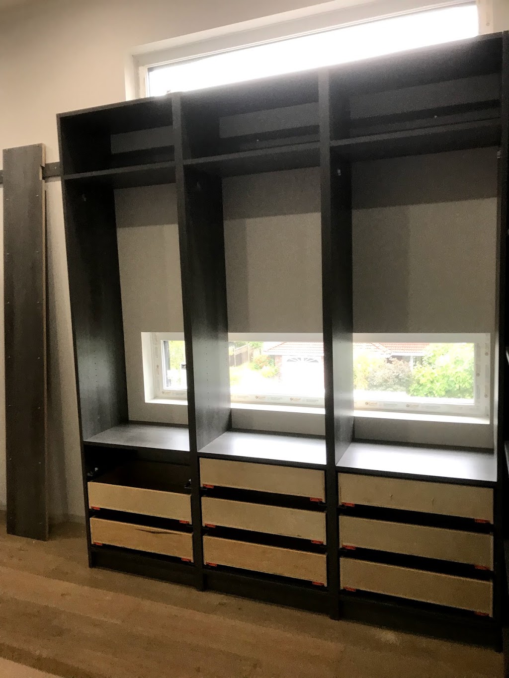 EVELYN GLASS AND CLOSETS | 45466 Meadowbrook Dr, Chilliwack, BC V2P 7R9, Canada | Phone: (778) 223-8565