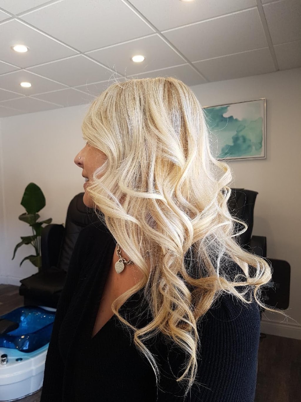 Beauty Bar On Main 36 Main St S, Grand Valley, ON L9W 5V4, Canada