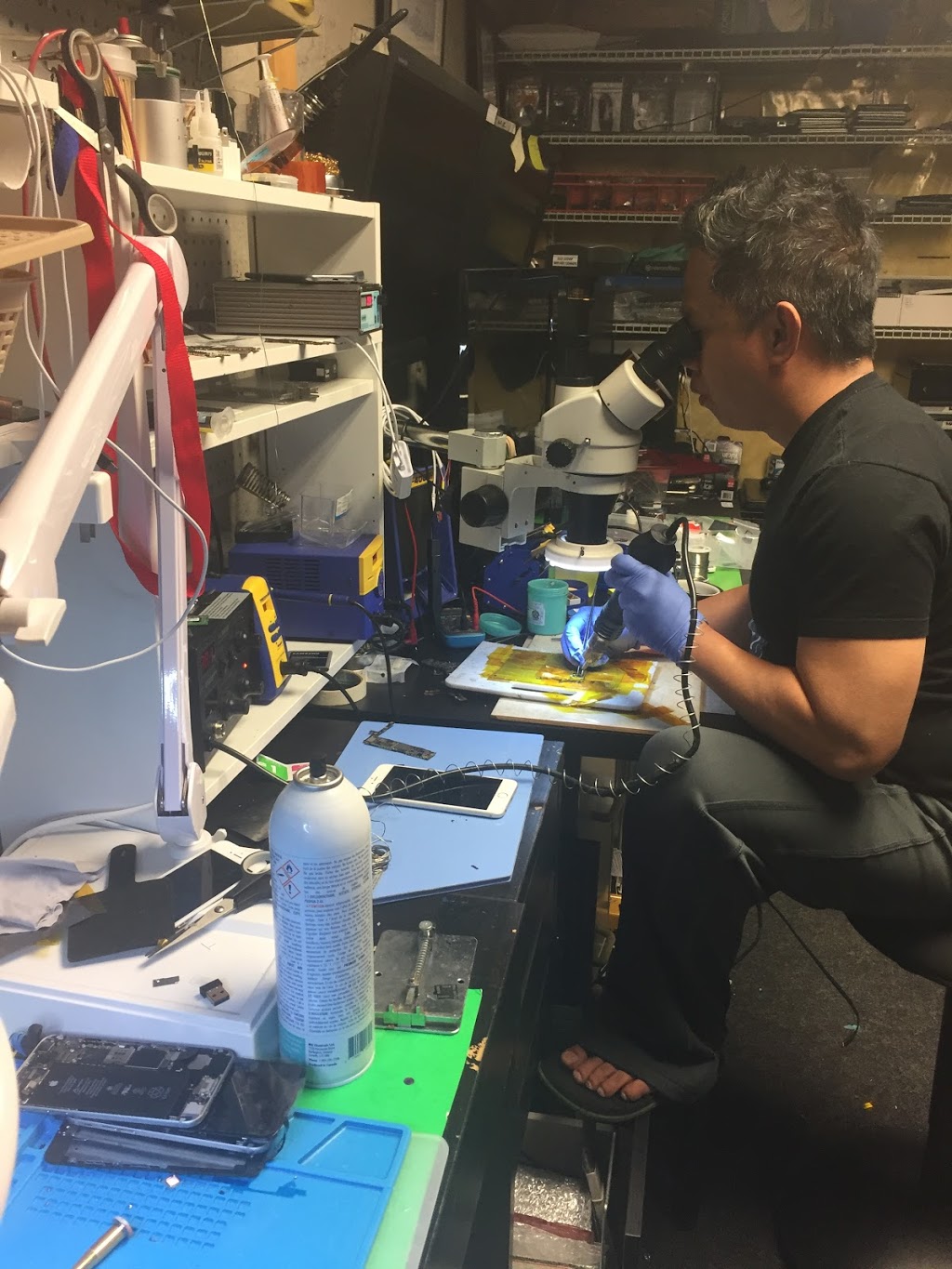 Mobile Gadgets Unlimited repair shop | 1580 Mill Woods Rd E #3, Edmonton, AB T6L 6W3, Canada | Phone: (780) 655-1010