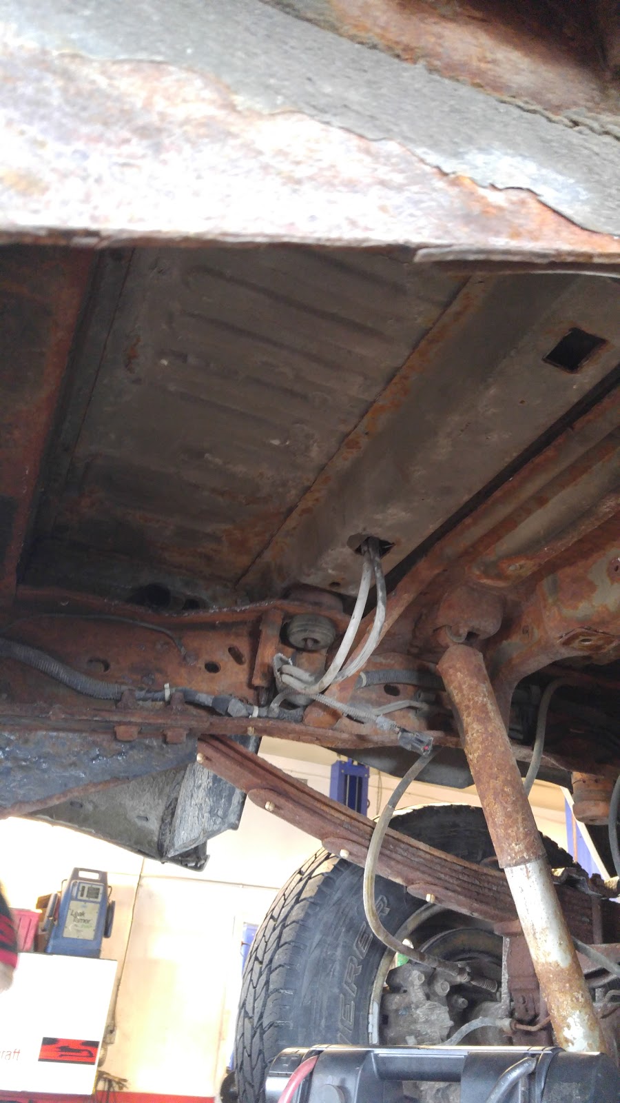 Kempenfelt Auto Repair | 642 Dunlop St W, Barrie, ON L4N 9W5, Canada | Phone: (705) 739-1991