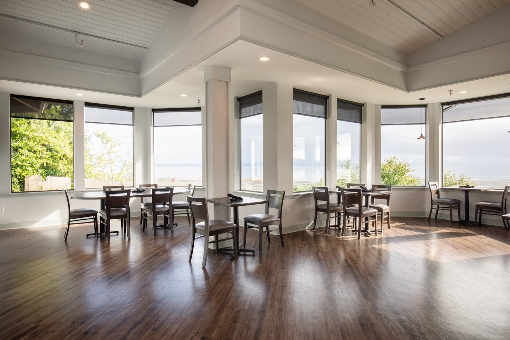 The Bayside Restaurant & Lounge | 240 Dogwood St, Parksville, BC V9P 2H5, Canada | Phone: (250) 905-0101