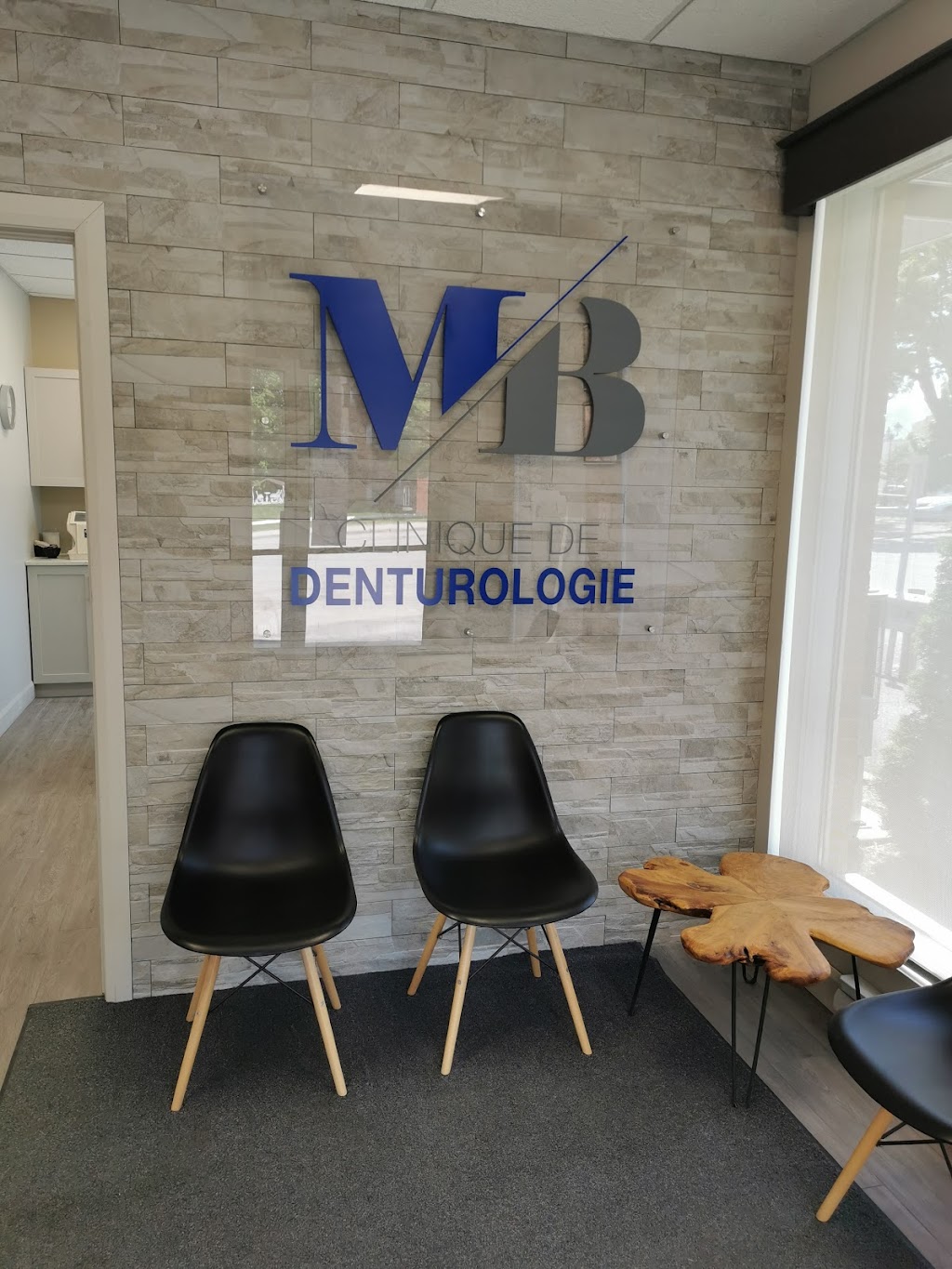 Clinique De Denturologie | 120 Rue Saint-Georges, Drummondville, QC J2C 4G8, Canada | Phone: (819) 474-3090