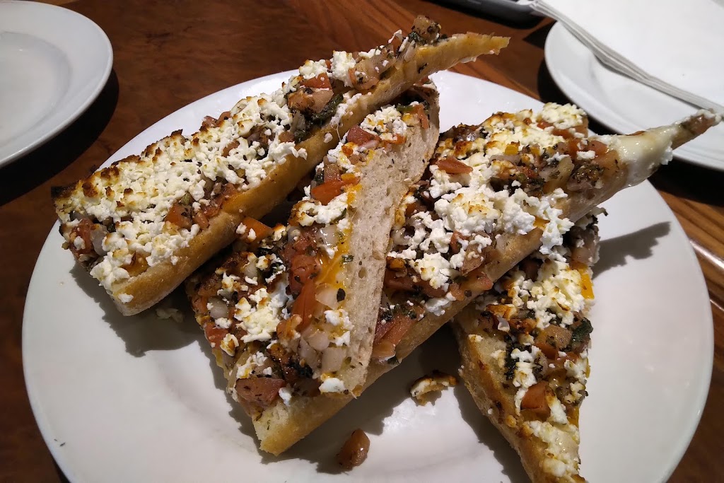 Fireside Deli & Family Restaurant | 800 Ottawa St S, Kitchener, ON N2E 3M6, Canada | Phone: (519) 581-1200