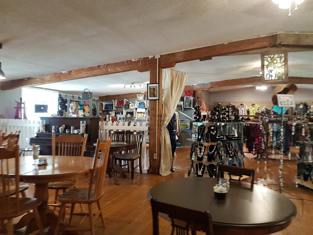 Peytans Place | 501 Dundas St, Deseronto, ON K0K 1X0, Canada | Phone: (613) 396-5360
