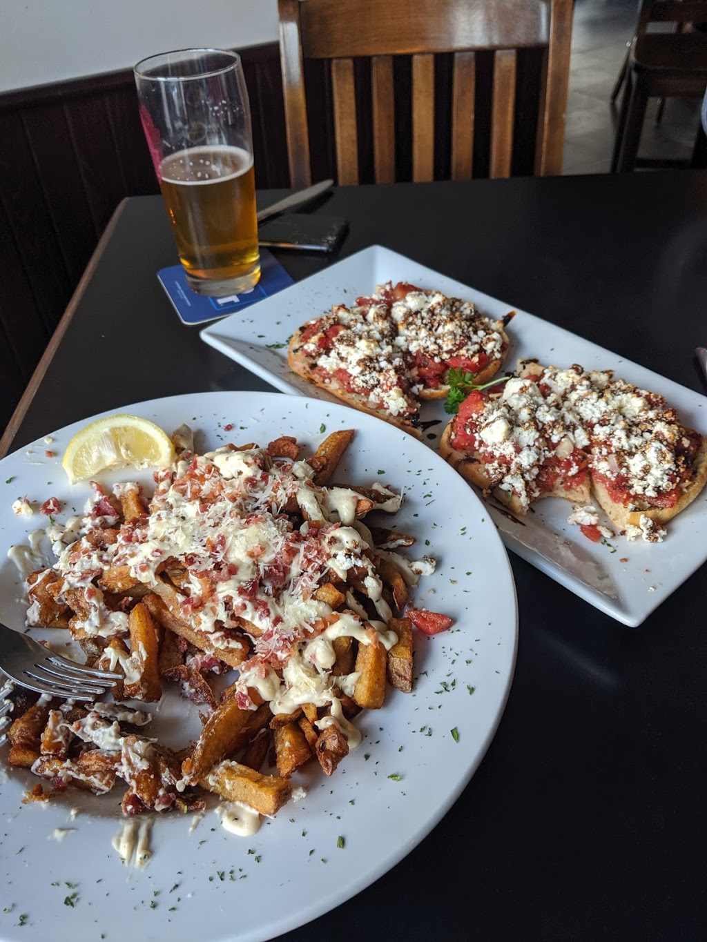 The Docks Restaurant and Bar | 76559 ON-21, Bayfield, ON N0M 1G0, Canada | Phone: (519) 565-4455