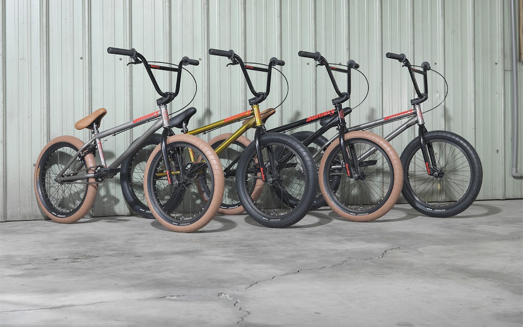 Airborne Action Sports | 265 City Centre Ave, Ottawa, ON K1R 7R7, Canada | Phone: (613) 230-3000