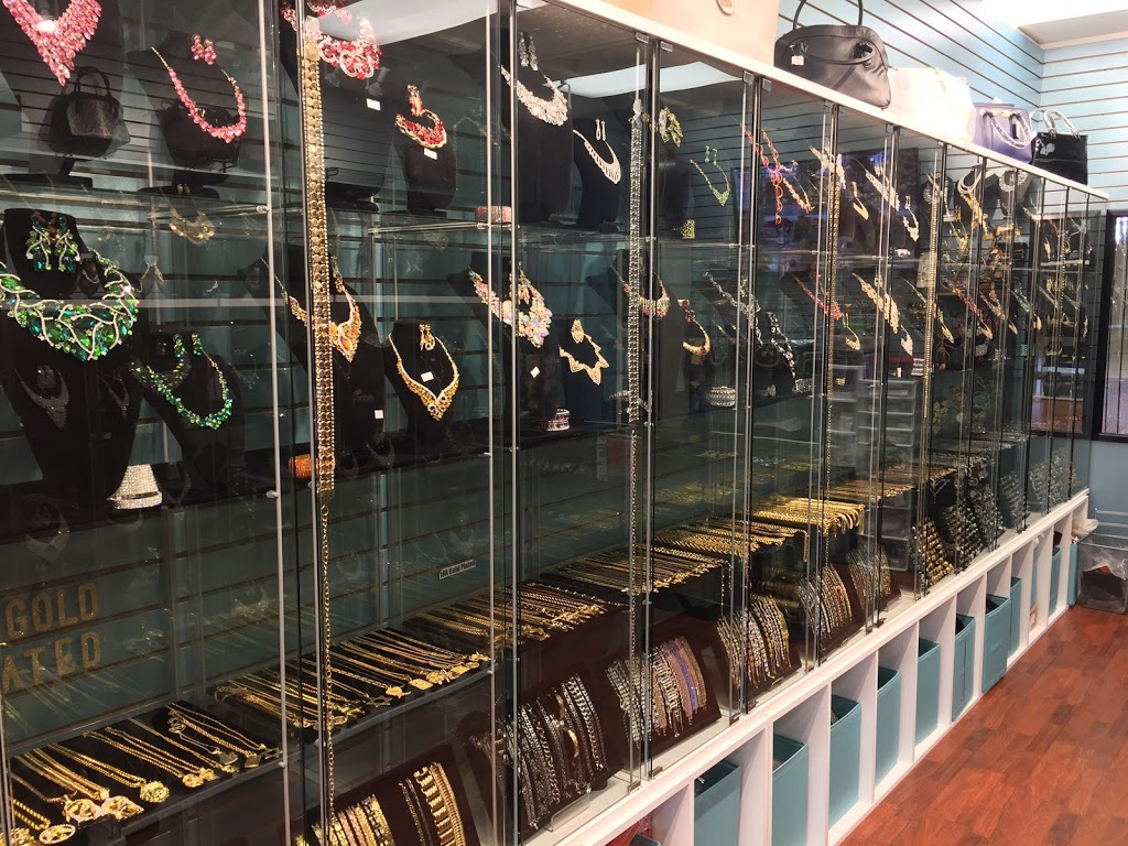 Wow Fashion | 50 Kennedy Rd S Unit 2B, Brampton, ON L6W 3E7, Canada | Phone: (905) 487-7372