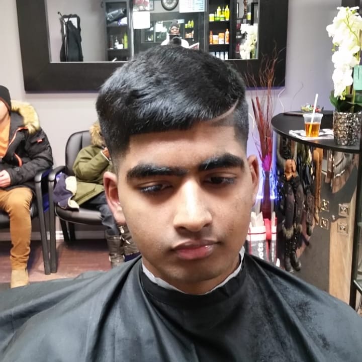 Lachelles Hair studio | 265 Morningside Ave, Scarborough, ON M1E 3G1, Canada | Phone: (647) 786-4506