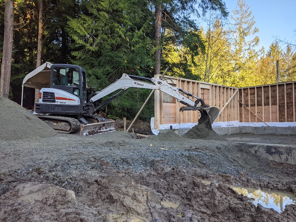 Amuir Excavating | 377 Berry Point Rd, Gabriola, BC V0R 1X1, Canada | Phone: (250) 327-9574
