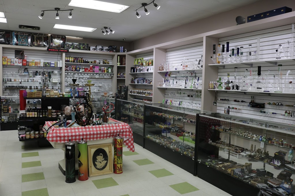 Smokers Hut | 2650 36 St SE, Calgary, AB T2B 0Y3, Canada | Phone: (403) 569-1300