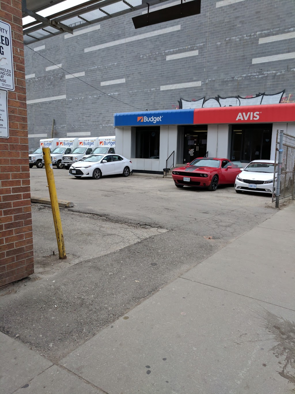 Avis Car Rental | 333 College St, Toronto, ON M5T 1S2, Canada | Phone: (647) 255-2847