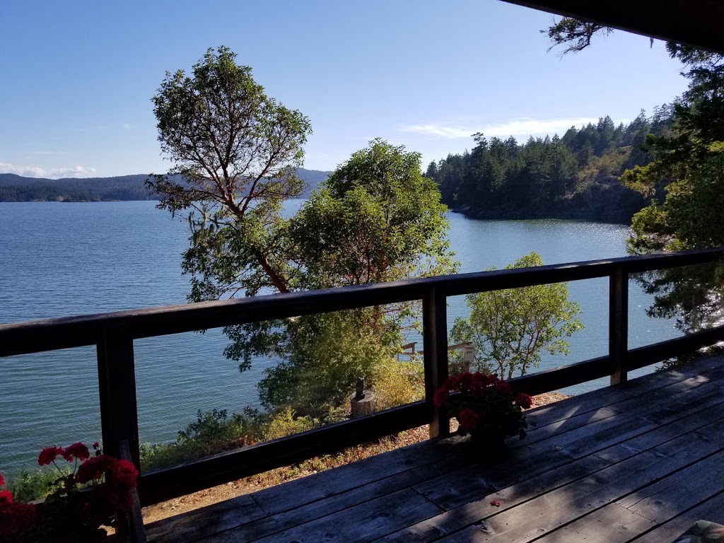 Arbutus Cove Guest House & Cot | 3018 Manzer Rd, Sooke, BC V9Z 0C9, Canada | Phone: (250) 642-6310