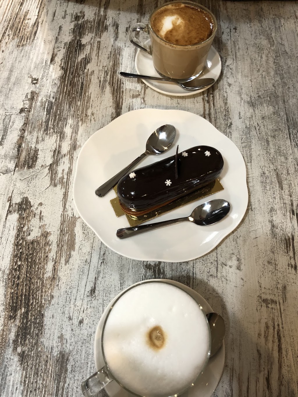 GOLD CHERRY BAKERY | 233 Lakeshore Rd E, Mississauga, ON L5G 1G8, Canada | Phone: (905) 274-2253
