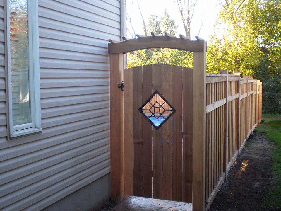Fence One | 3850 Milton Rd, Navan, ON K4B 1H8, Canada | Phone: (613) 656-1212