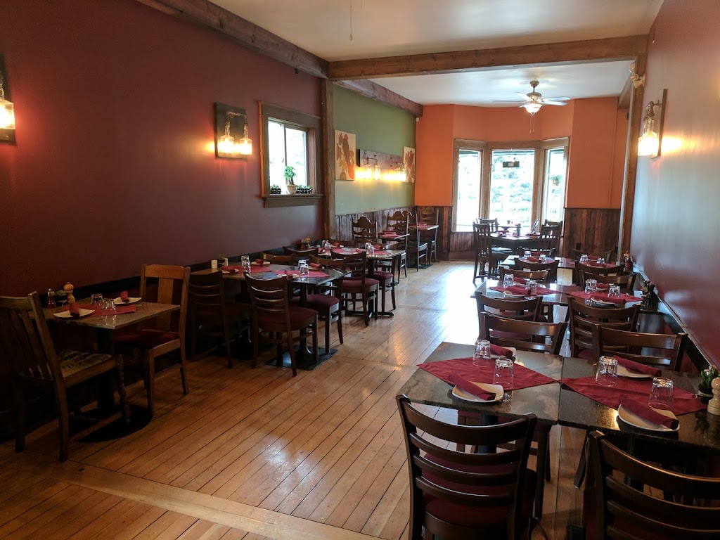4 Quarters Restaurant | 2744 Dunsmuir Ave Box # 1233, Cumberland, BC V0R 1S0, Canada | Phone: (250) 400-3687