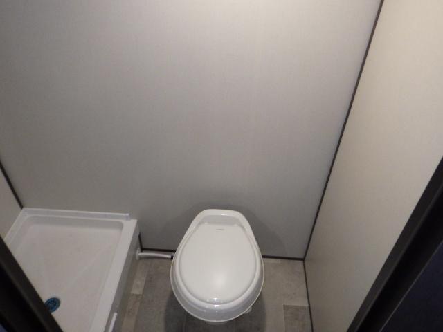 Michaels Dutchman 17B travel trailer | 972 Balbirnie Blvd, Port Moody, BC V3H 1E3, Canada | Phone: (604) 715-5887
