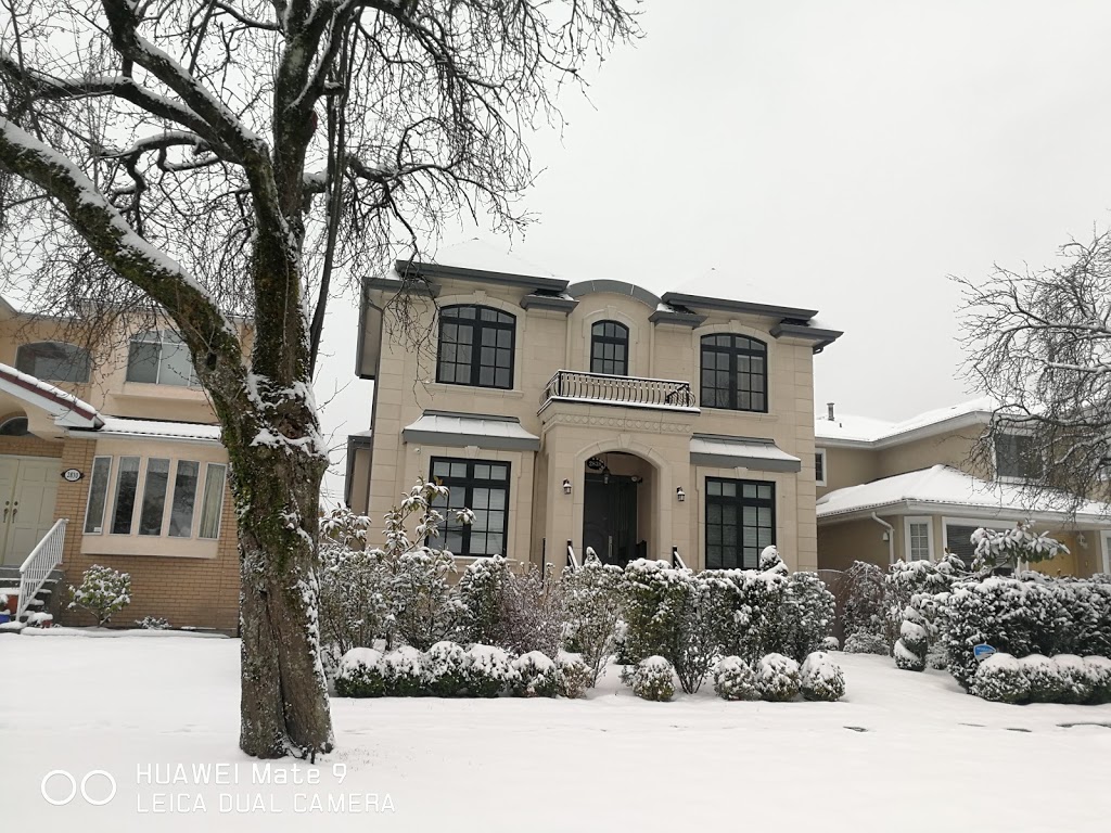 Trafalgar Park | 2610 W 23rd Ave, Vancouver, BC V6L 1N7, Canada | Phone: (604) 873-7000