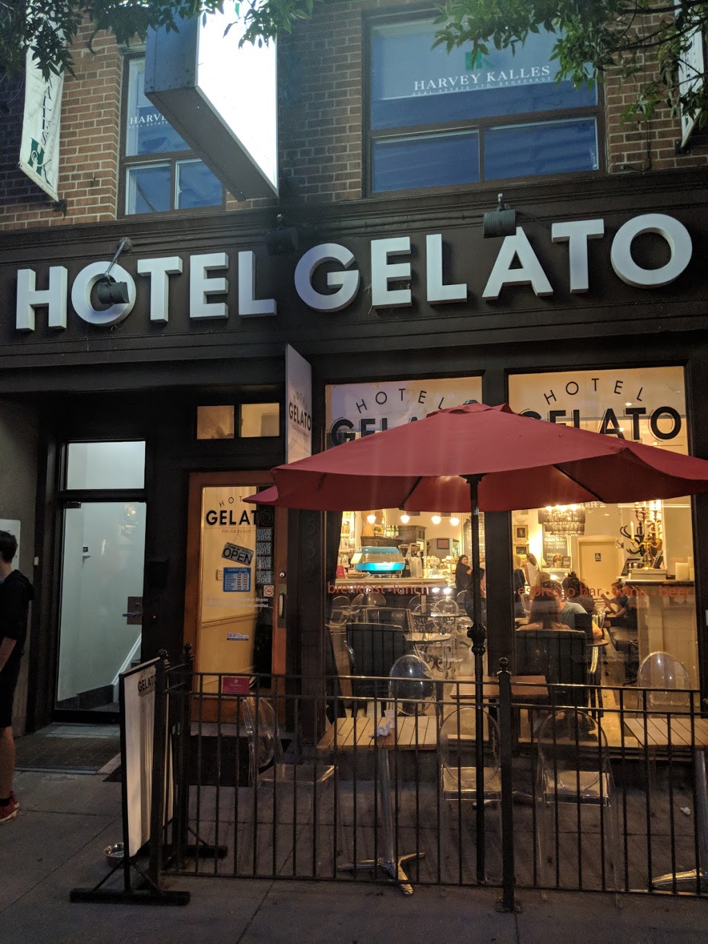 Hotel Gelato | cafe | 532 Eglinton Ave W, Toronto, ON M5N 1B4, Canada | 4169322663 OR +1 416-932-2663