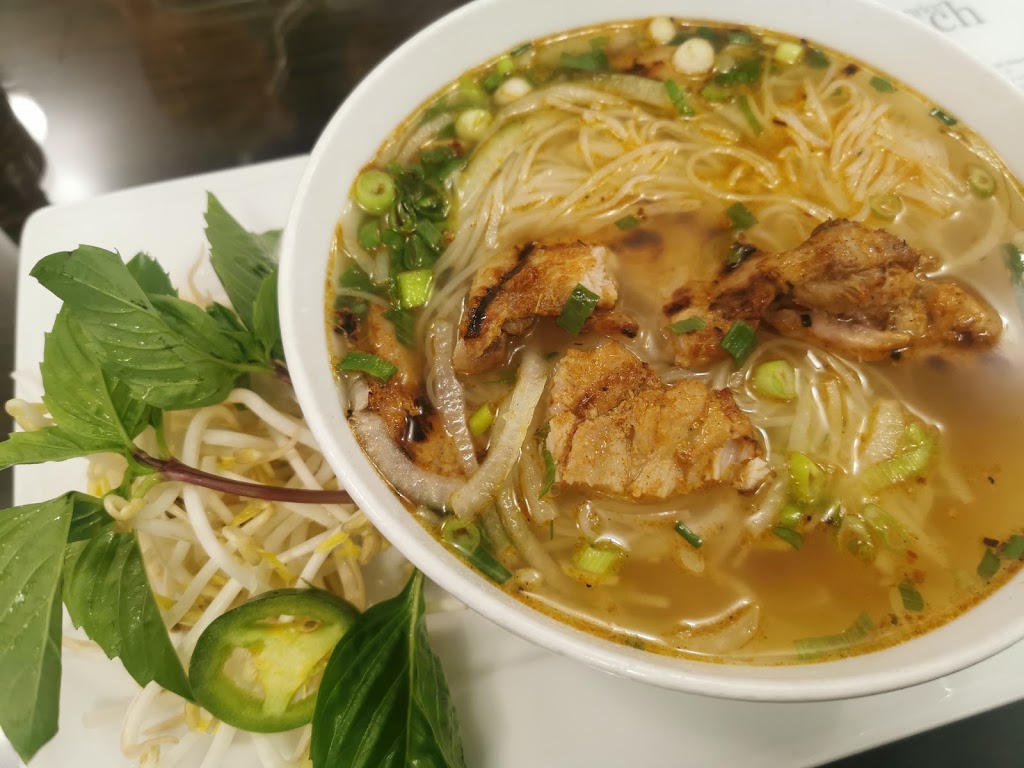 Brokenrice Vietnamese Restaurant | 4088 Hastings St, Burnaby, BC V5C 2H9, Canada | Phone: (604) 558-3838