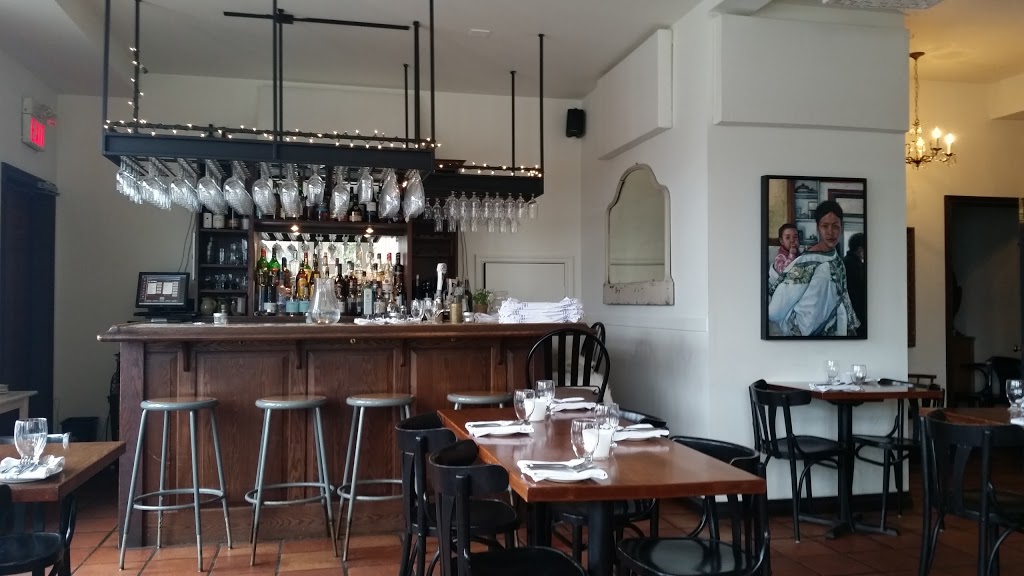 Azzurra Trattoria | 100 Pine St, Collingwood, ON L9Y 2P1, Canada | Phone: (705) 445-7771
