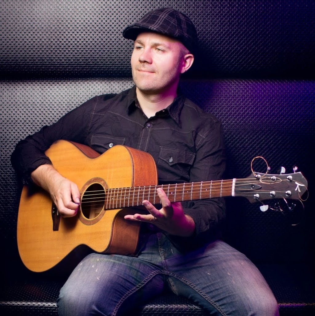 Sean Meredith-Jones – Guitar Lessons | 3290 Hornbeam Crescent, Mississauga, ON L5L 1B4, Canada | Phone: (416) 799-7771