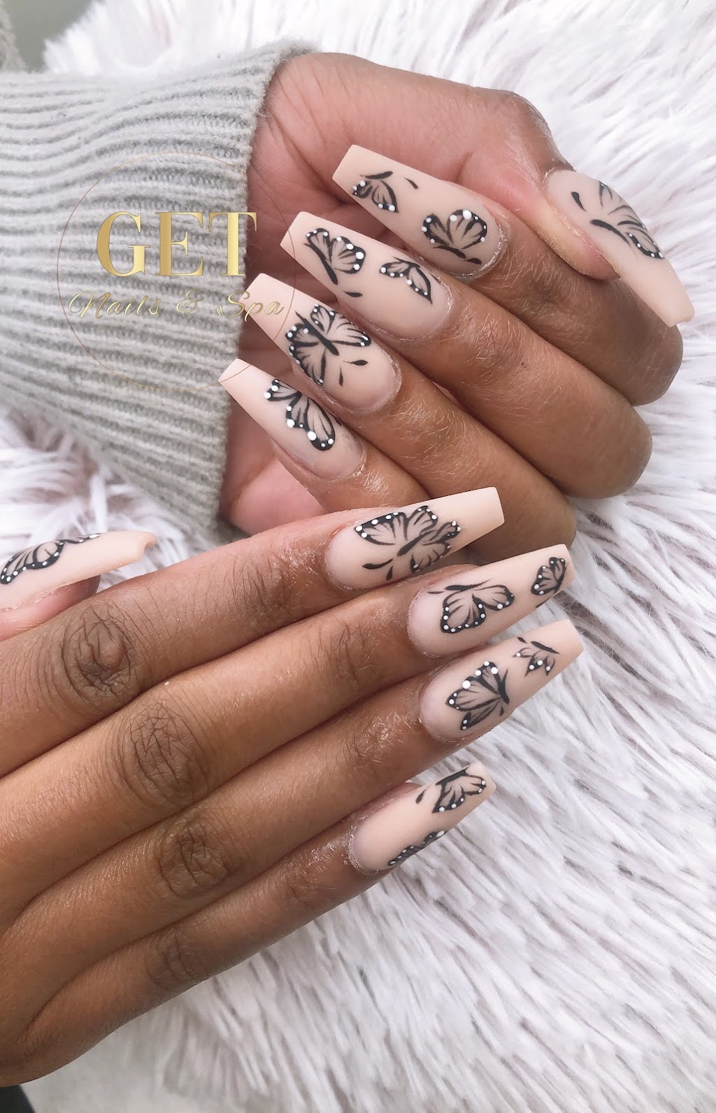 Get Nails & Spa | 323 Allard Blvd SW, Edmonton, AB T6W 0J2, Canada | Phone: (825) 512-4762