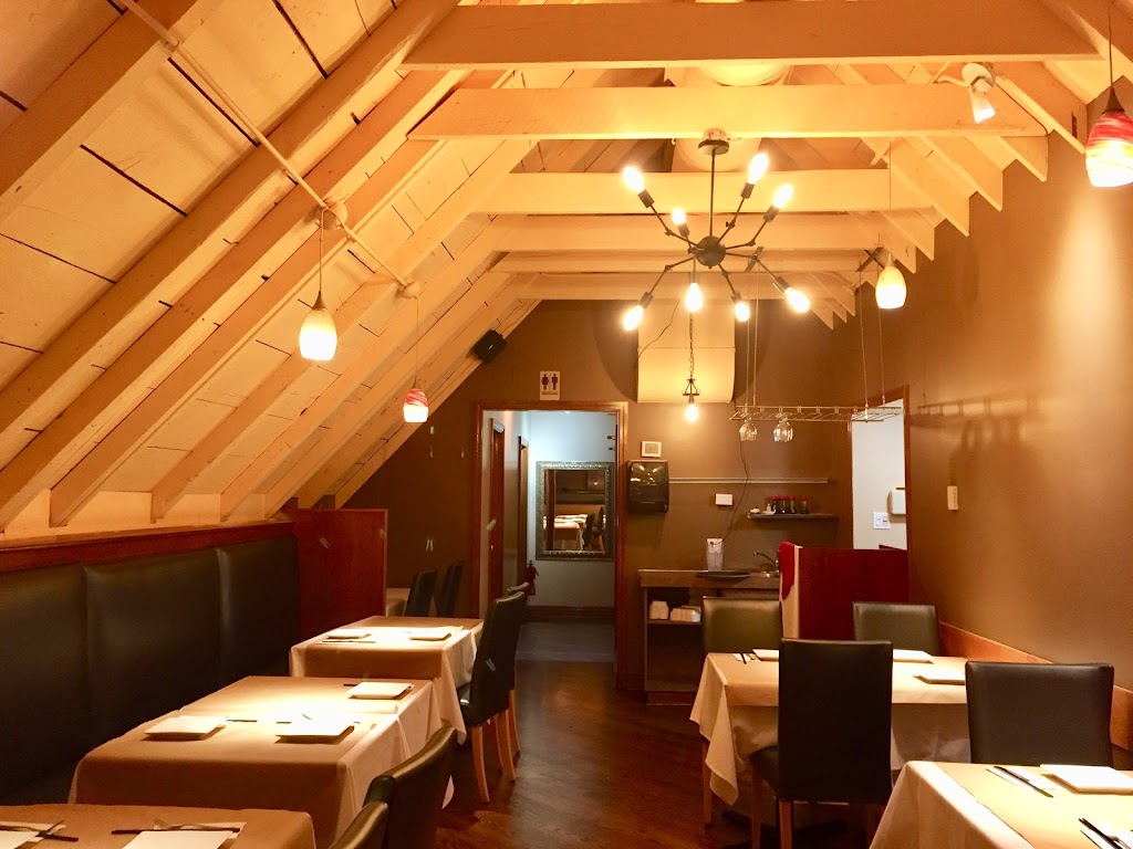 Mekong | 637 Somerset St W, Ottawa, ON K1R 5K3, Canada | Phone: (613) 237-7717