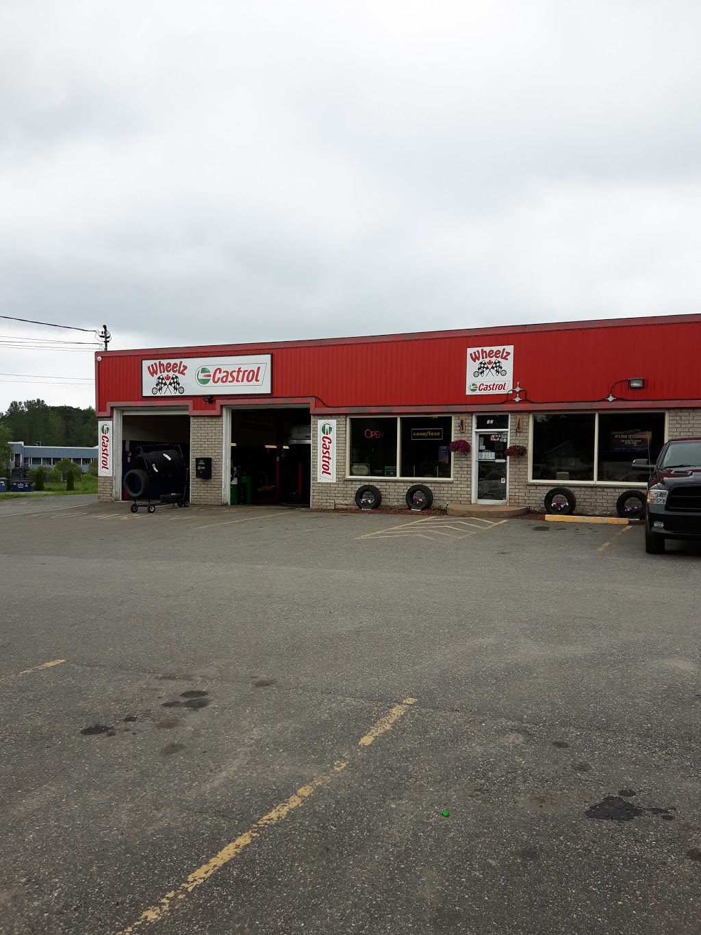 Wheelz Auto Service | 72 Bowes St, Parry Sound, ON P2A 2L7, Canada | Phone: (705) 746-5896