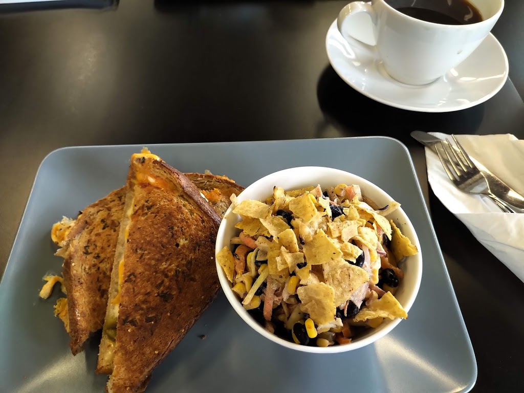 Sams Place | 159 Henderson Hwy, Winnipeg, MB R2L 1L4, Canada | Phone: (204) 415-4728