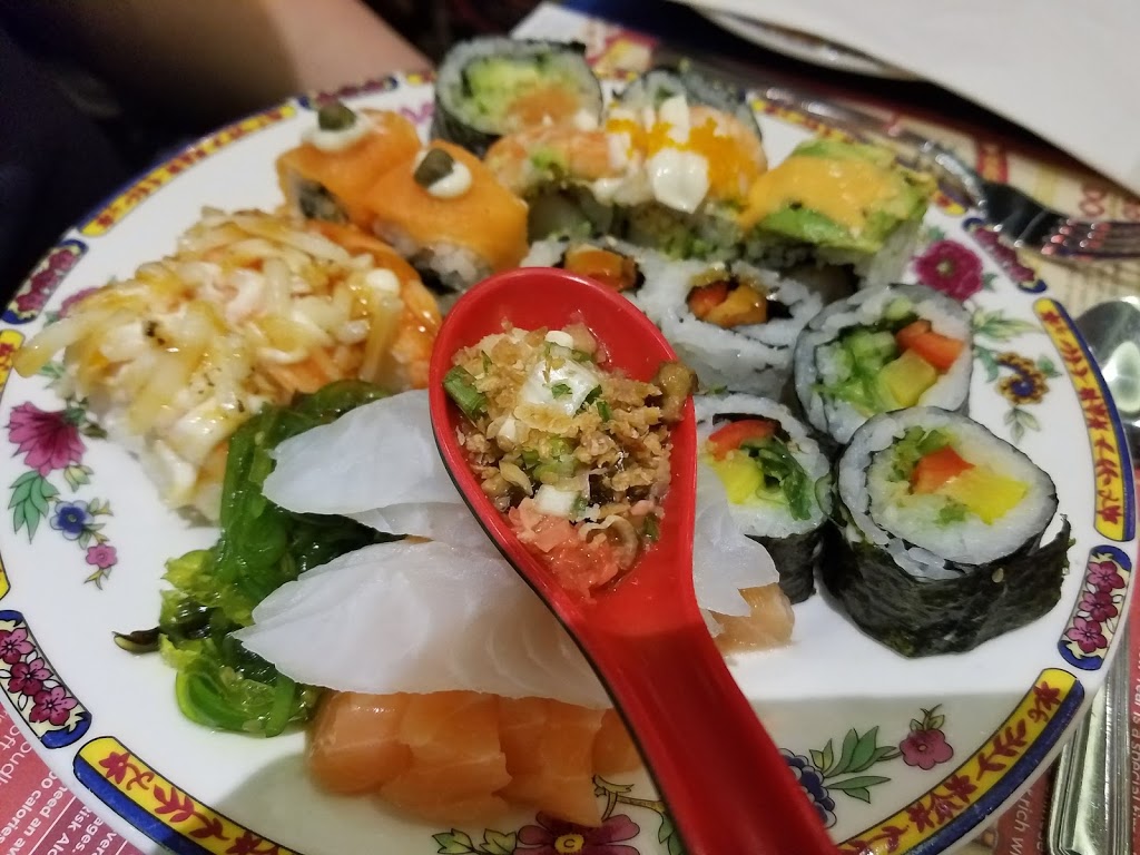 Mandarin Restaurant | 290 W Hunt Club Rd, Nepean, ON K2E 0B7, Canada | Phone: (613) 228-2200