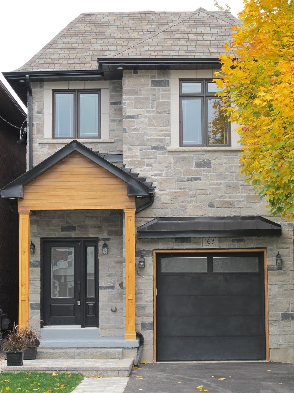 White Grass Builder & Developer | 4010 Lawrence Ave E #810, Scarborough, ON M1E 2R4, Canada | Phone: (647) 990-7052