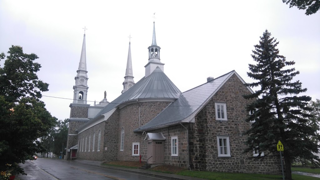 Église Notre-Dame-de-Bonsecours à LIslet | 15 Chemin des Pionniers E, LIslet, QC G0R 2B0, Canada | Phone: (418) 247-5103