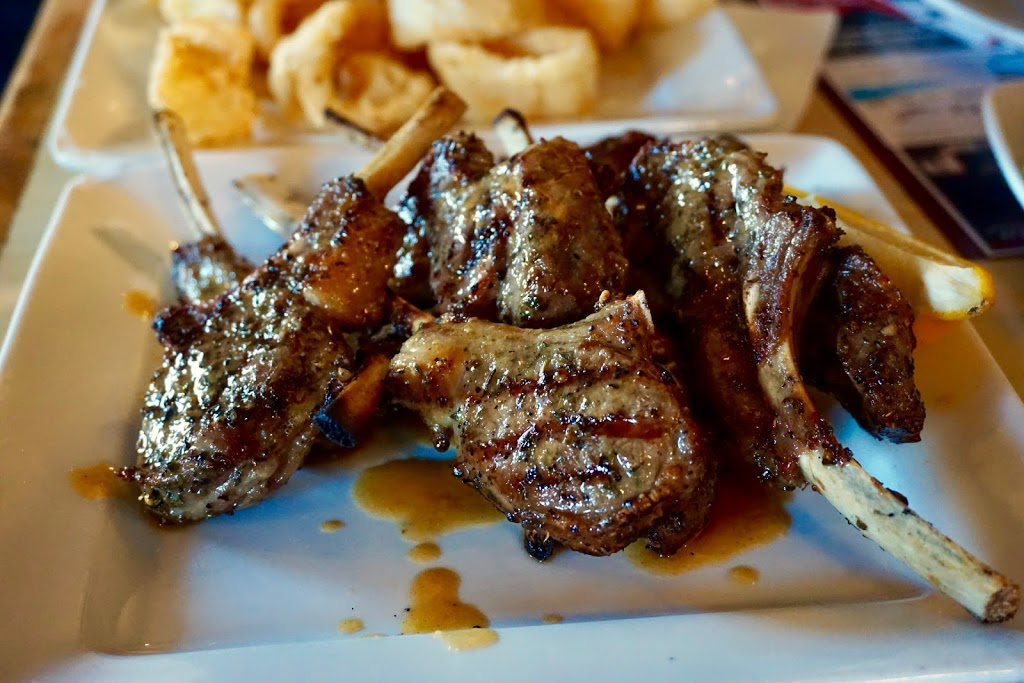 Restaurant Marvens | 880 Avenue Ball, Montréal, QC H3N 1J7, Canada | Phone: (514) 277-3625