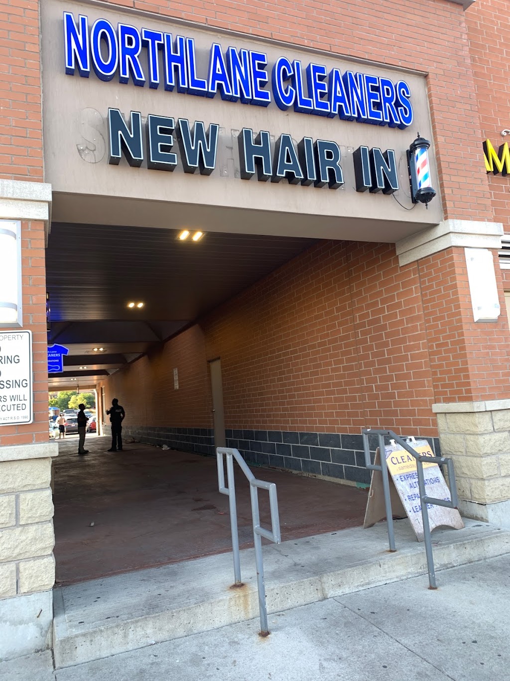 New Hair In | 1371 Lawrence Ave W, Toronto, ON M6L 1A4, Canada | Phone: (647) 748-8088