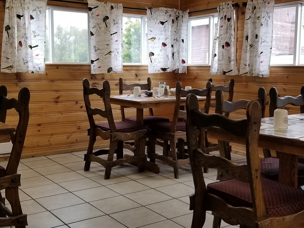 Chez Renaud | 5 Chemin du Pont, Val-des-Monts, QC J8N 2H7, Canada | Phone: (819) 457-6969