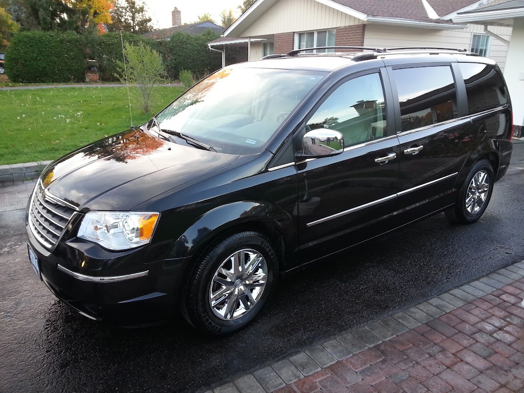 Ottawa Executive Limousine | 27 Briston Private, Ottawa, ON K1G 5P8, Canada | Phone: (613) 260-5466