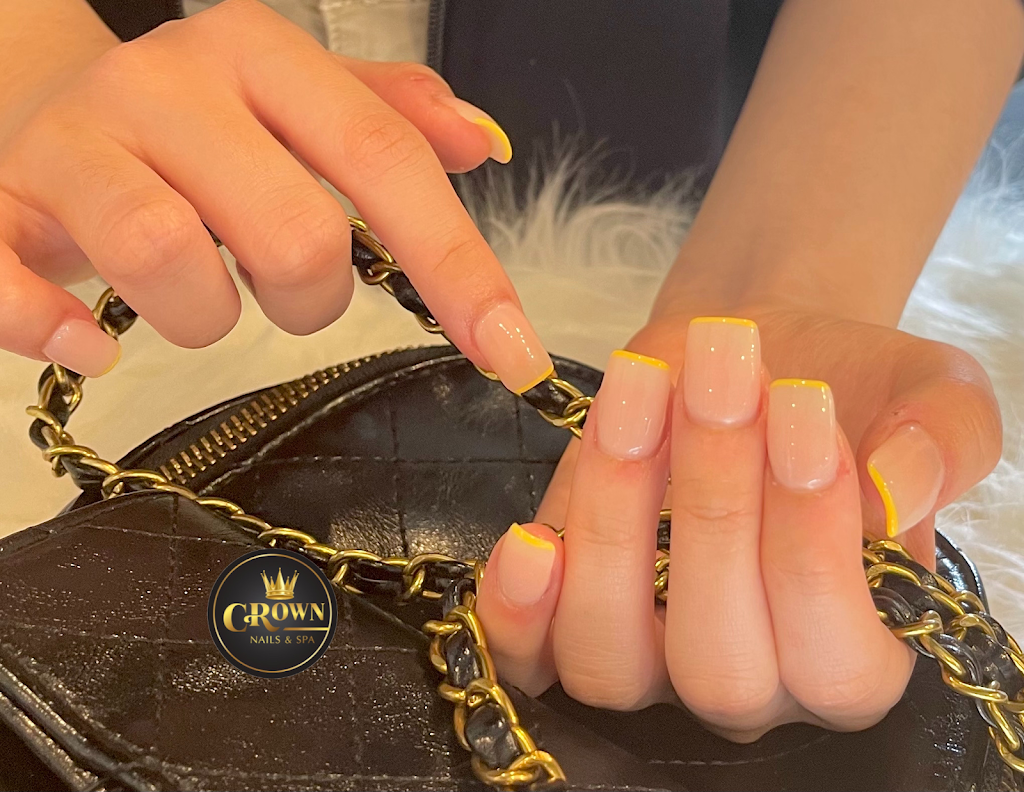 Crown Nails and Spa | 1544 Pembina Hwy, Winnipeg, MB R3T 2E6, Canada | Phone: (204) 504-3359