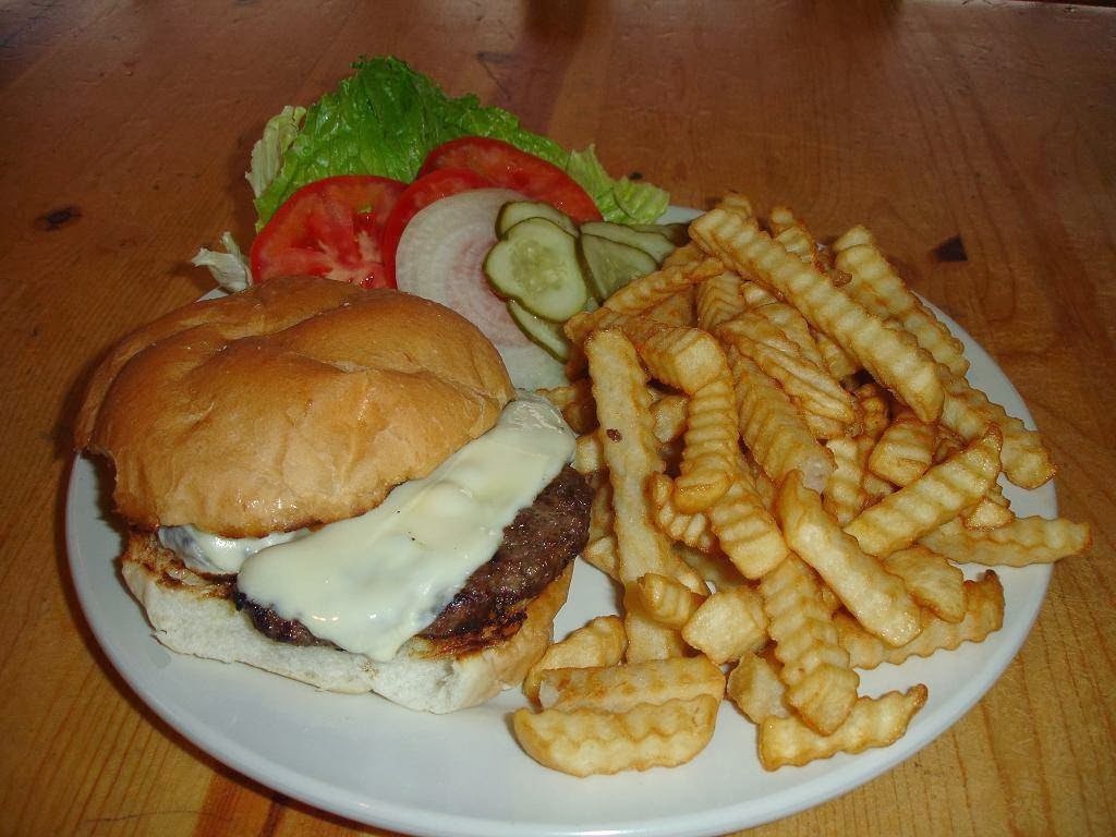 Tree Top Pizza | 4900 Saunders Settlement Rd, Niagara Falls, NY 14305, USA | Phone: (716) 297-8733