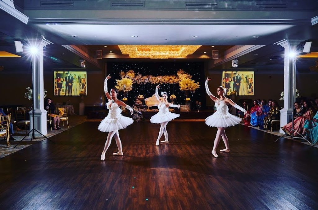 Diamond Dancers | 22 Applewood Ln, Toronto, ON M9C 0C1, Canada | Phone: (416) 795-1314