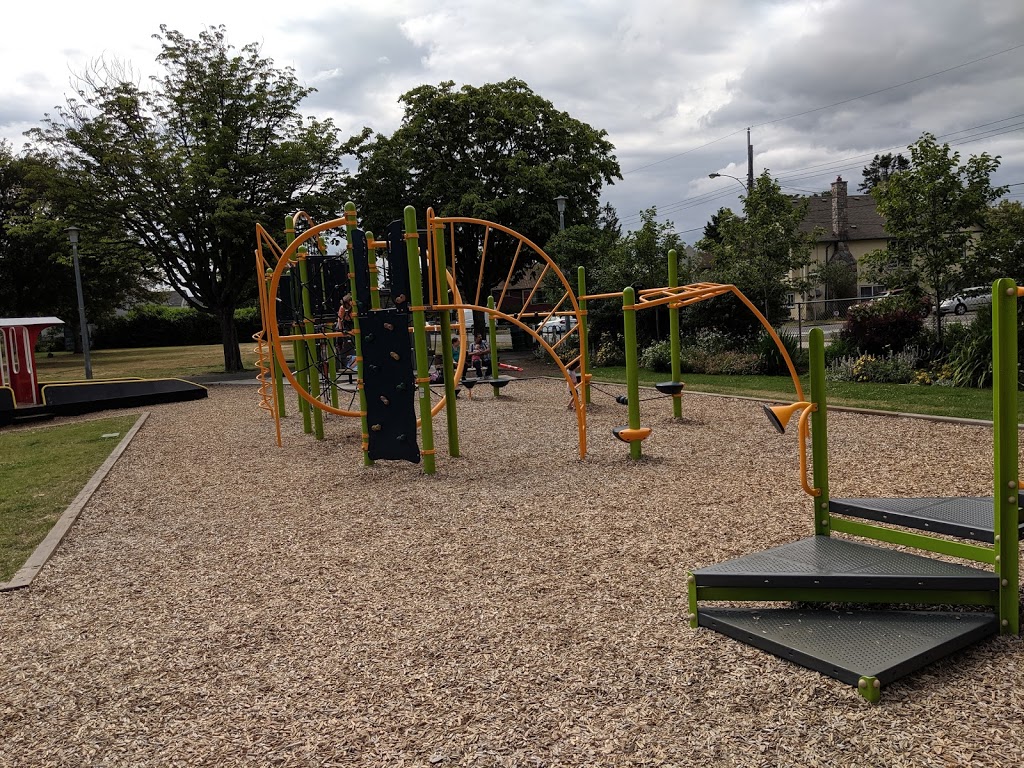 Memorial Park | 1200 Esquimalt Rd, Victoria, BC V9A 3N8, Canada | Phone: (250) 412-8500