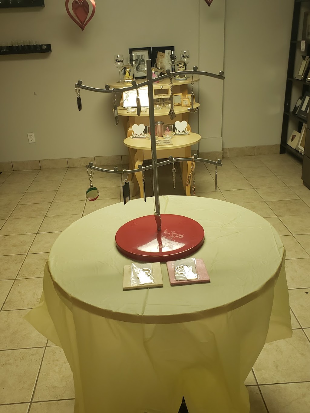 F² Engravables | 1472 Main St E, Hamilton, ON L8K 1C6, Canada | Phone: (905) 923-4205