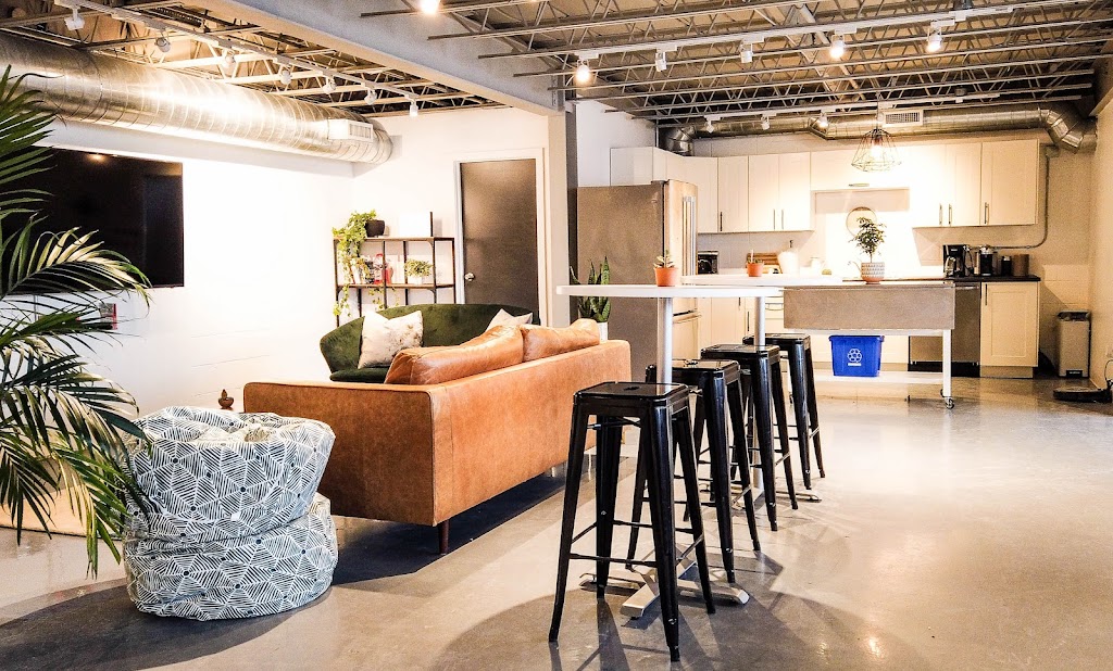 Ad Culture | 136 Geary Ave Unit 113, Toronto, ON M6H 4H1, Canada | Phone: (416) 827-2944