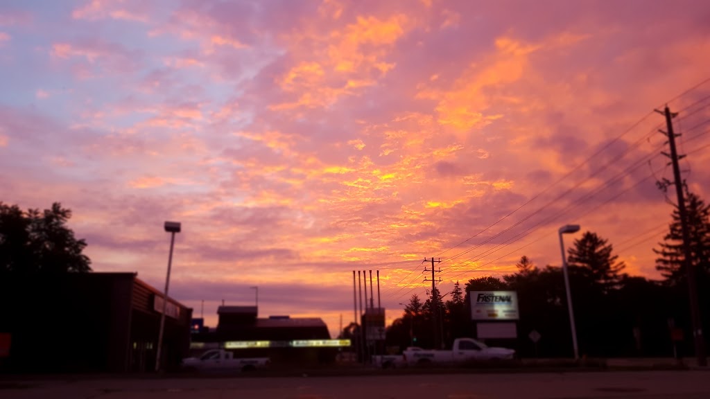 Esso Woodlawn Road | 59 Woodlawn Rd W, Guelph, ON N1H 1G8, Canada | Phone: (519) 822-4004