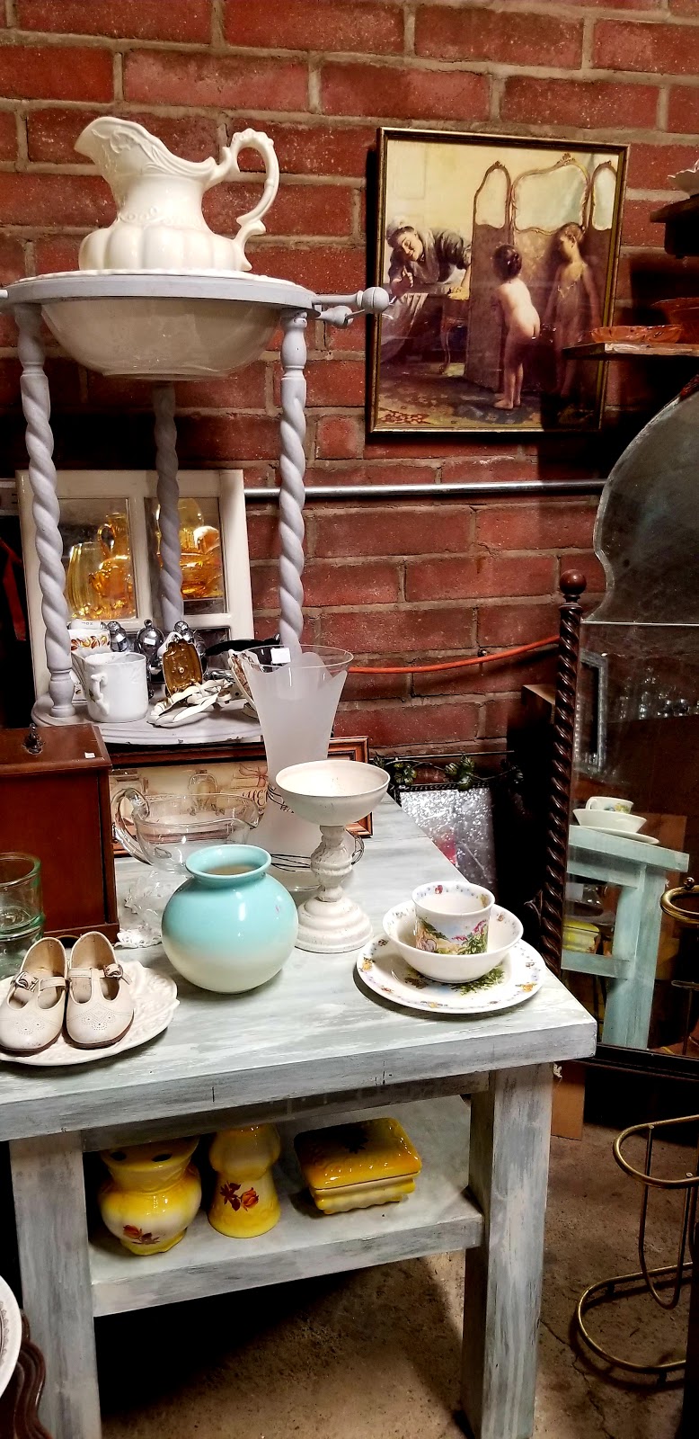 The Rusty Hive | 986 Lakeshore Road 103, Maidstone, ON N0R 1K0, Canada | Phone: (519) 919-6578