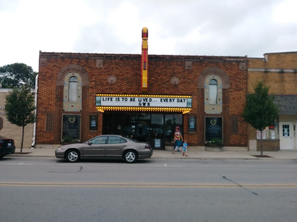 The Mariner Theater | 430 S Water St, Marine City, MI 48039, USA | Phone: (810) 765-5155