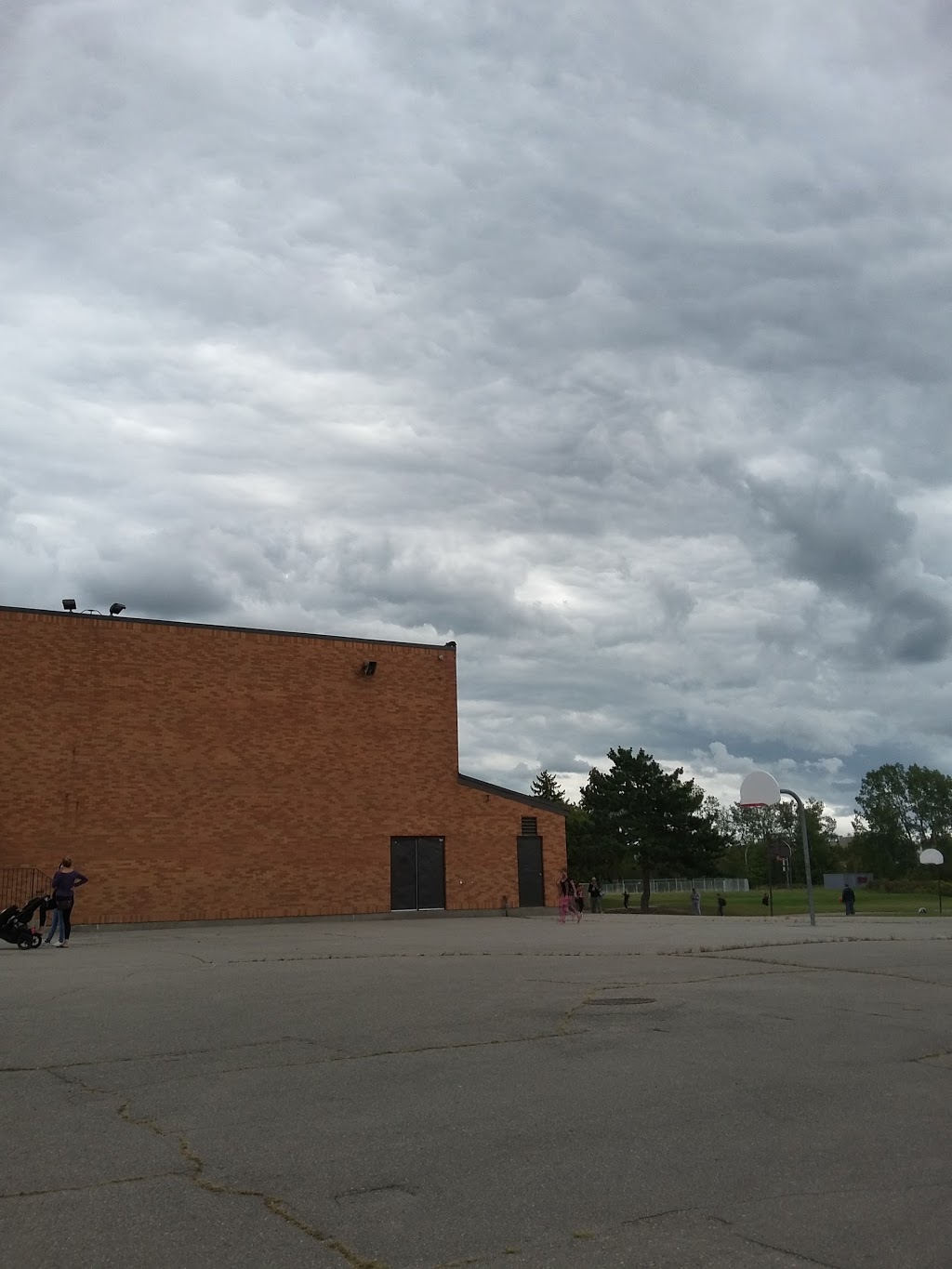 Westmount Public School | 1011 Viscount Rd, London, ON N6K 1H5, Canada | Phone: (519) 452-8670