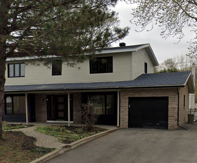 #1 Montreal Roofers | 153 Avenue de Georgia Crescent, Pointe-Claire, QC H9R 3Y1, Canada | Phone: (514) 663-6345