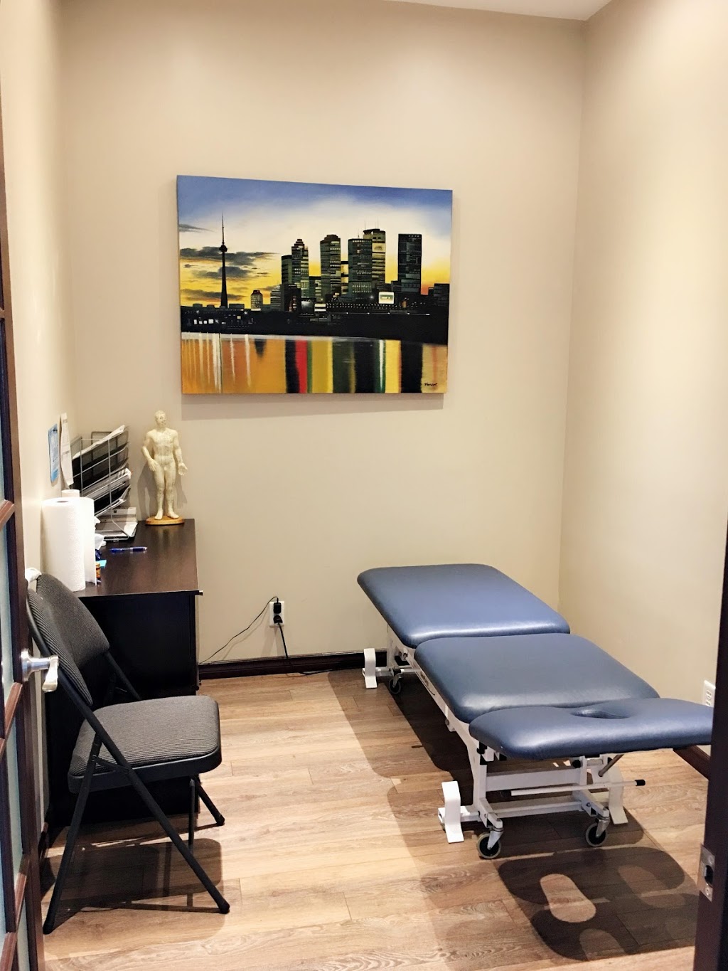 Markham Healthcare Clinic | 50 Karachi Dr #52, Markham, ON L3S 0B6, Canada | Phone: (905) 554-2526