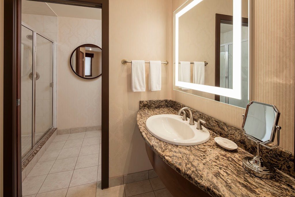 Royal Canadian Lodge | 459 Banff Ave, Banff, AB T1L 1C9, Canada | Phone: (403) 762-3307
