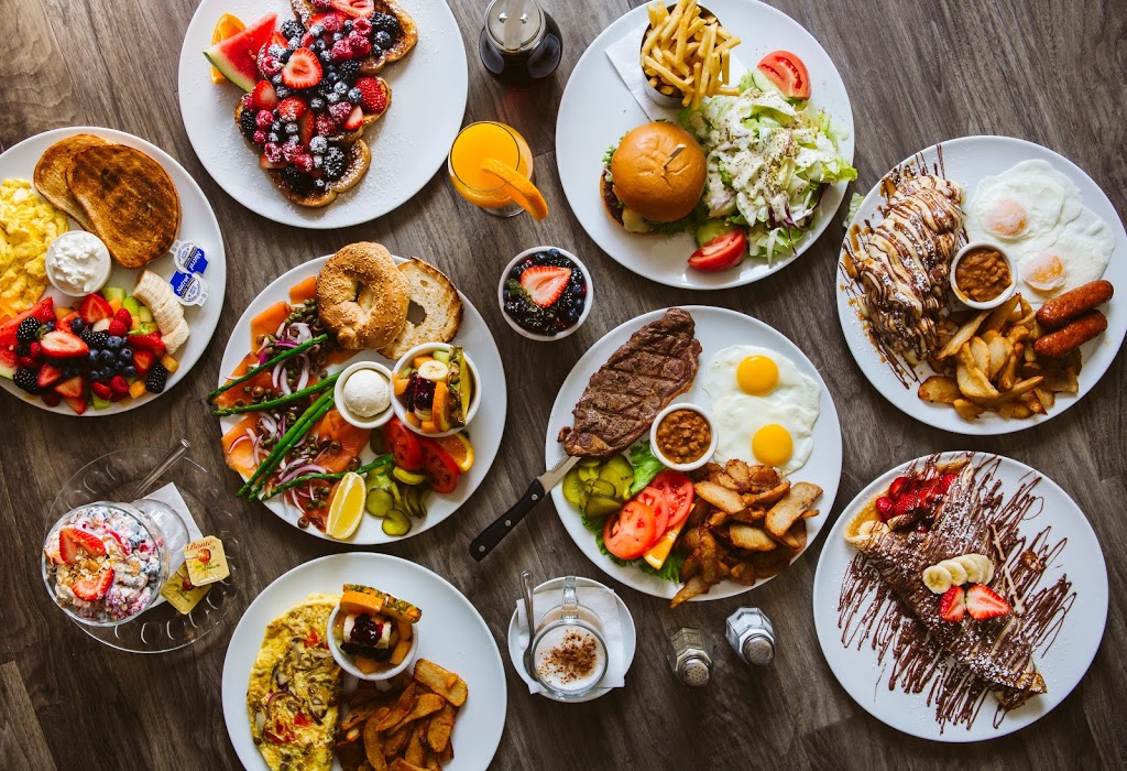 Petinos Saint-Sauveur | 75 Avenue de la Gare, Saint-Sauveur, QC J0R 1R6, Canada | Phone: (450) 240-5454